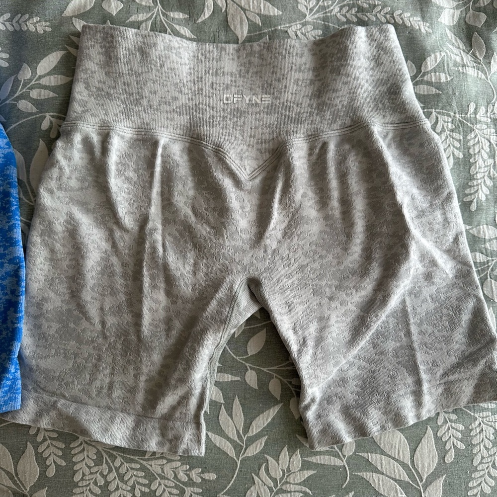 Dfyne Gray Shorts